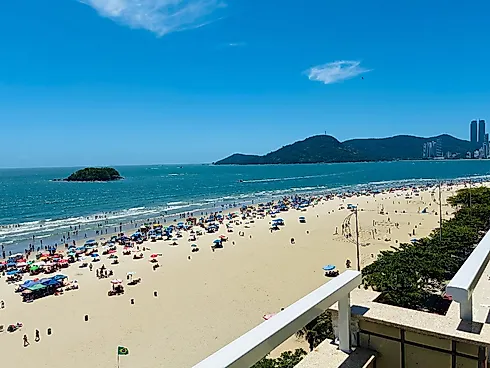 Frente Mar com 3 Dormitórios sendo 1 Suíte e 2 Vagas, Vista Panorâmica da Orla de Balneário Camboriú - Apartamento em Centro, Balneário Camboriú - Foto 3