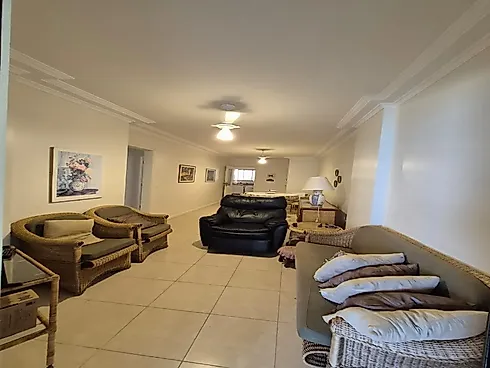 Apartamento com 3 Dormitórios sendo 1 Suíte e 2 Vagas de Garagem em Balneário Camboriú/SC - Apartamento em Centro, Balneário Camboriú - Foto 3