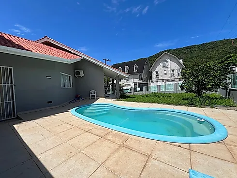 Casa com Piscina em Balneário Camboriú - Casa em Barra, Balneário Camboriú - Foto 4