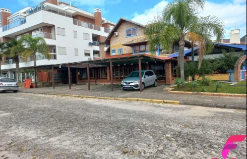 Loja térrea em Pântano do Sul, Florianópolis