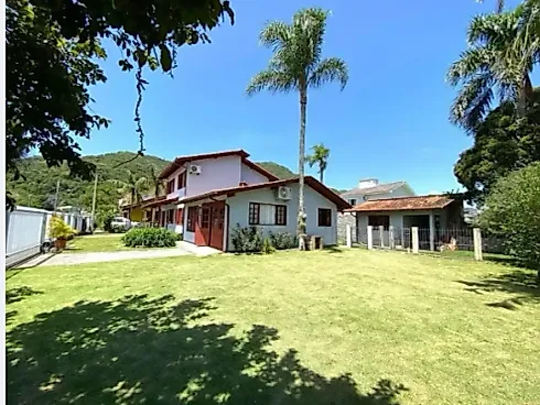 Casa 3 Dormitórios 1 Suíte com 135m - Foto 22
