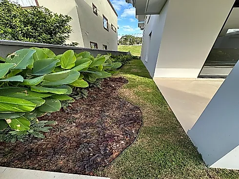 Casa Nova Alto Padrão Condomínio Caledônia com 4 Suítes, sendo 1 no Piso Térreo - Foto 13