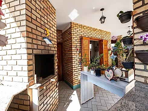 Casa com 4 Dormitórios, Piscina e Churrasqueira no Bairro João Paulo - Foto 11