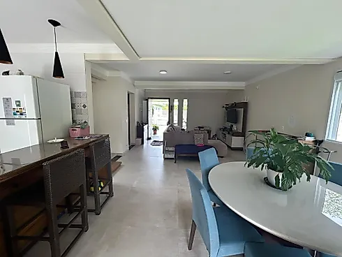Casa 5 Dormitórios sendo 4 Suítes Ribeirão da Ilha - Foto 23
