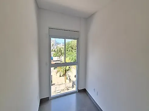 Apartamento Novo com 2 Dorms (1 Suíte), Sol da Manhã e Hobby Box a 400m da Praia de Palmas, Gov. Celso Ramos/SC - Foto 8