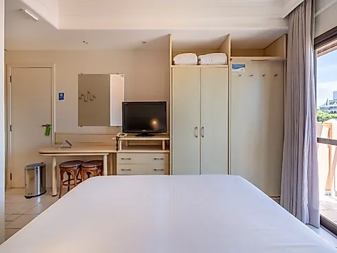 Studio Mobilhado Pé na Areia com Vista Mar – Jurerê Beach Village - Foto 11