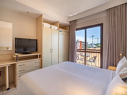 Studio Mobilhado Pé na Areia com Vista Mar – Jurerê Beach Village - Foto 12
