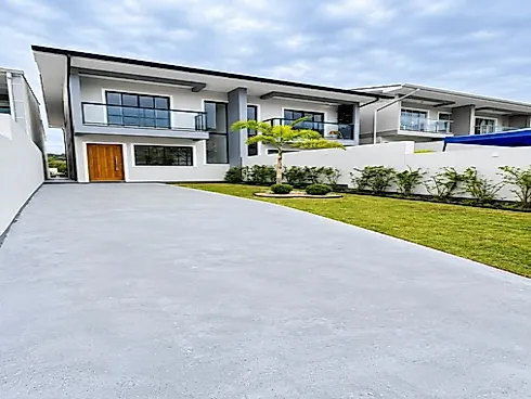 Casa 2 Quartos com 2 Suítes e 81m² - Potecas