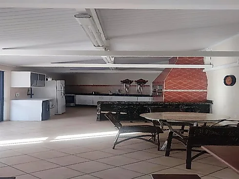 Apartamento com 2 Dormitórios sendo 1 Suíte e 1 Vaga de Garagem no Centro de Balneário Camboriú - Foto 20