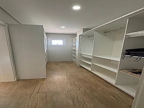 Casa Mobiliada no Condomínio Caledônia com 4 Dormitórios sendo 3 Suítes e 4 Vagas em Camboriú - Foto 17