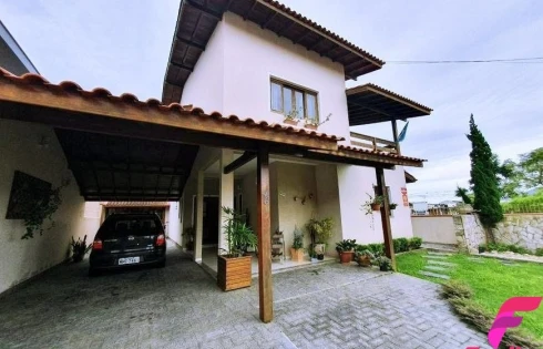 Casa em Carianos, Florianópolis