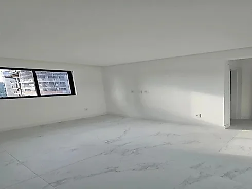 Apartamento 3 Quartos com 2 Suítes e 112m² - Meia Praia - Foto 8