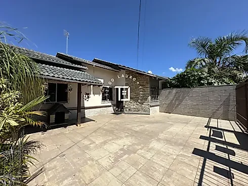 Casa em Madri, Palhoça