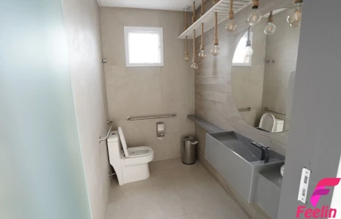 Apartamento em Meia Praia, Itapema
