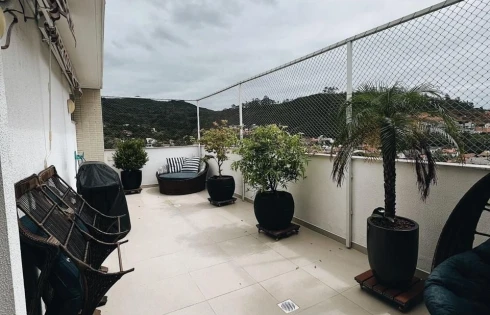 Cobertura em Córrego Grande, Florianópolis