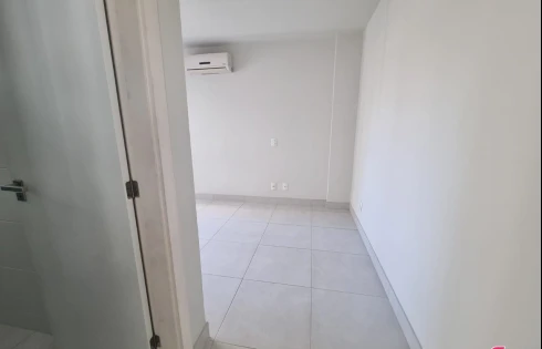 Apartamento 2 Dormitórios no Centro de Florianópolis - Conforto e Lazer Garantidos! - Foto 13