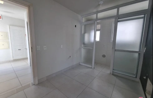 Apartamento 2 Dormitórios no Centro de Florianópolis - Conforto e Lazer Garantidos! - Foto 20