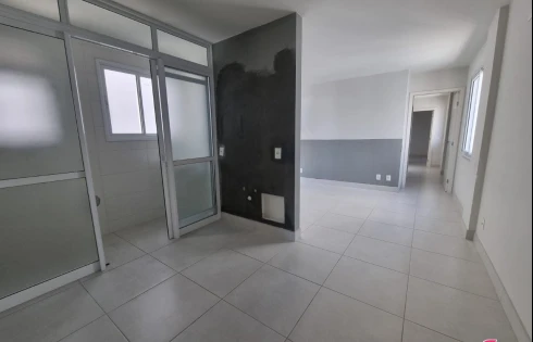 Apartamento 2 Dormitórios no Centro de Florianópolis - Conforto e Lazer Garantidos! - Foto 21