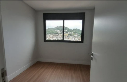Apartamento em Agronômica, Florianópolis