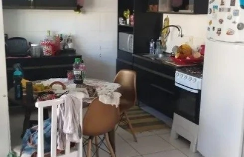 Duplex com 4 Dormitórios (1 Suíte), Escritório e Vista para Praia e Outras Belezas Naturais no Bairro São João do Rio Vermelho - Foto 6