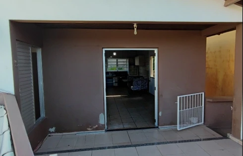 Vende-SE Casa de 2 Pavimentos com 5 Quartos em Ótima Localização na Praia do Santinho - Foto 22