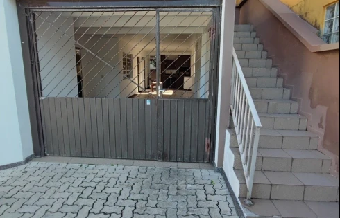 Vende-SE Casa de 2 Pavimentos com 5 Quartos em Ótima Localização na Praia do Santinho - Foto 29