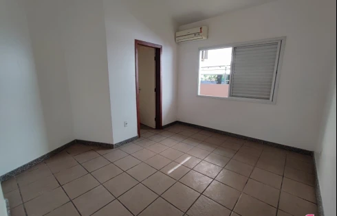 Vende-SE Casa de 2 Pavimentos com 5 Quartos em Ótima Localização na Praia do Santinho - Foto 40