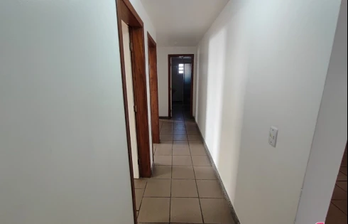 Vende-SE Casa de 2 Pavimentos com 5 Quartos em Ótima Localização na Praia do Santinho - Foto 42