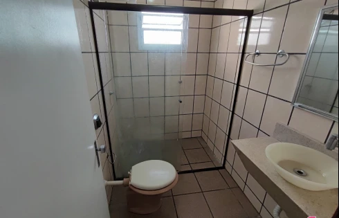 Vende-SE Casa de 2 Pavimentos com 5 Quartos em Ótima Localização na Praia do Santinho - Foto 7
