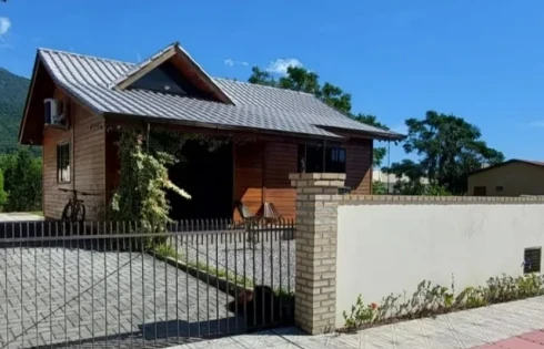 Casa em Praia de Fora, Palhoça