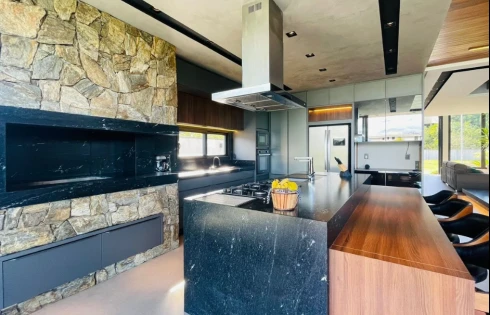 Casa Alto Padrão Fundos Lago no Condomínio Reserva da Pedra. - Foto 13