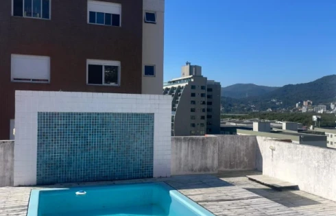 Cobertura em Agronômica, Florianópolis