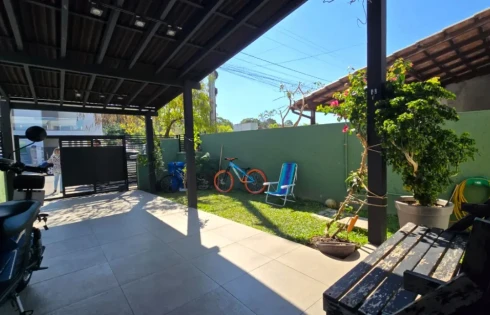 Casa em São João do Rio Vermelho, Florianópolis