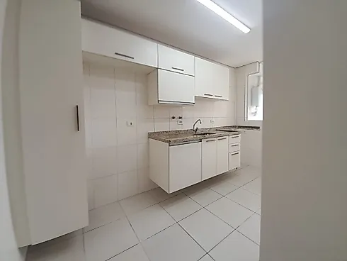 Apartamento em Boqueirão, Santos