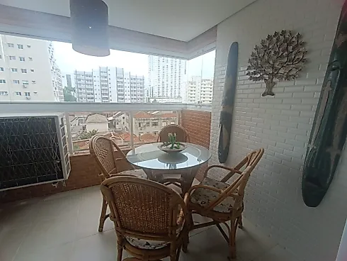 Apartamento em Boqueirão, Santos