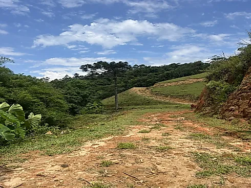 Terreno em Aguas Mornas