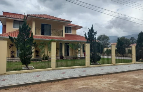Casa em Sul do Rio, Santo Amaro da Imperatriz