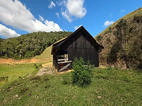 Propriedade Exclusiva de 4 Hectares em Rancho Queimado (SC) | Riacho, Cachoeira Privativa e Alto Potencial Turístico - Foto 6