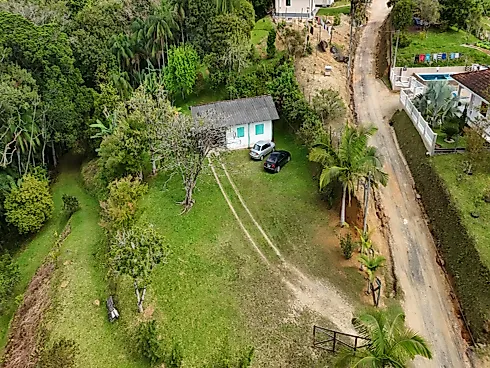 Chácara de 11.000 m² com Nascente, Pomar e Fibra Óptica a 10 km do Contorno Viário - Sítio em São Mateus, Biguaçu - Foto 2