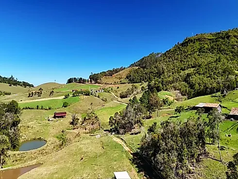 Sítio de 2 Hectares com Cachoeira Privativa, Açude e Estrutura Rural Completa em Anitápolis - Sítio, Anitápolis - Foto 4