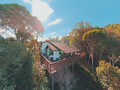 Sítio de 8 Hectares com Vista para a Serra do Tabuleiro em Águas Mornas