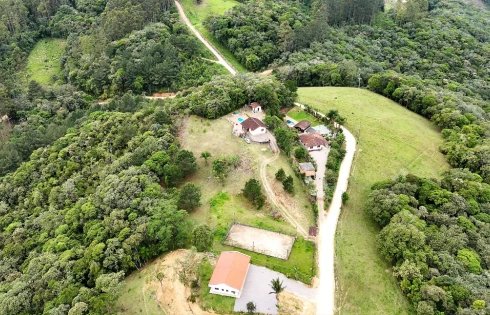Sítio em Loeffelscheidt, Águas Mornas