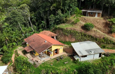 Sítio em Santa Isabel, Águas Mornas