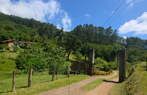Sítio em Taquaraçutuba, Imaruí