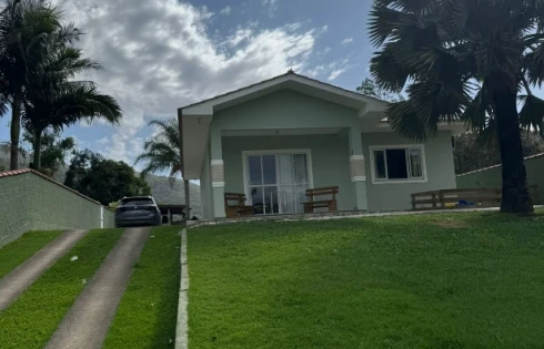 Casa em Vargem Grande, Águas Mornas