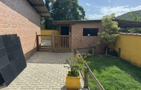 Casa em Vargem Grande, Águas Mornas