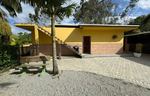Casa em Vargem Grande, Águas Mornas
