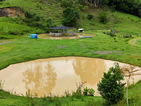 Sítio em Mato Francês, Rancho Queimado