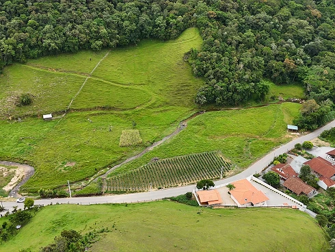 Sítio em Santa Isabel, Águas Mornas