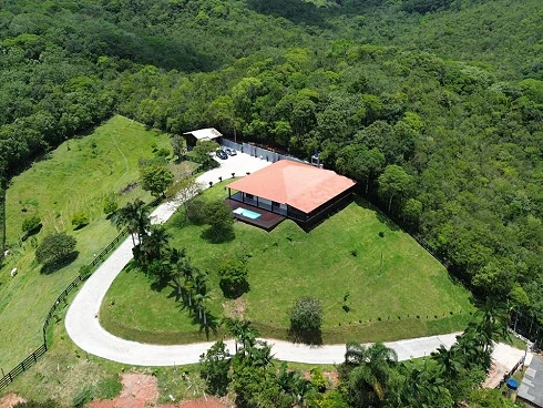 Centro, Santo Amaro da Imperatriz